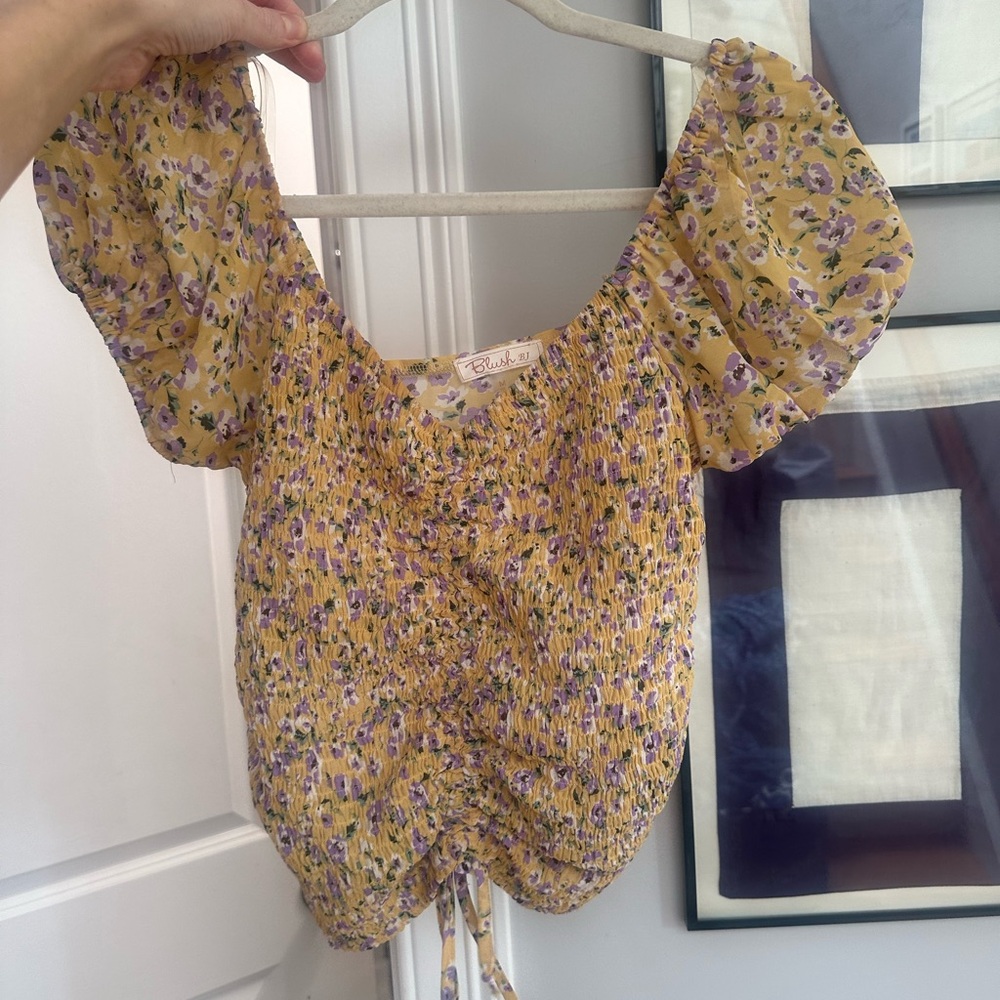 Blush Yellow and Brown Puff Sleeve Ruched Blouse